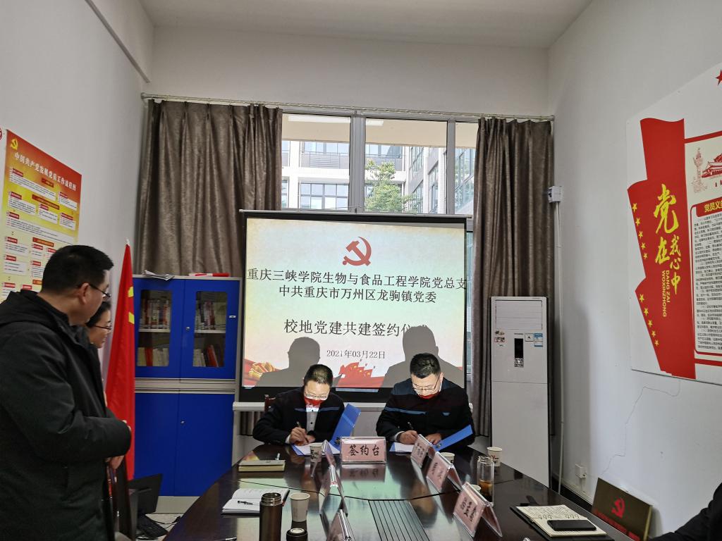 1685956190408564.jpg 1685956190408564.jpg